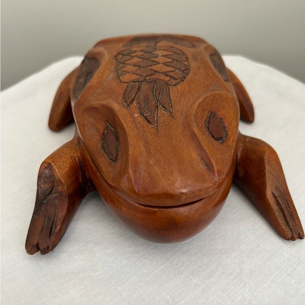 Carved Wooden Frog Box - Picture 3 of 9